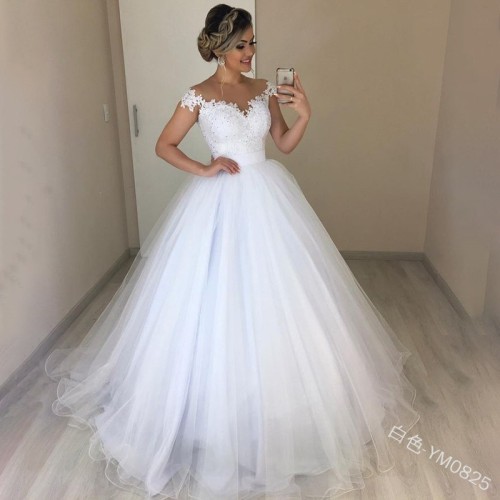 Foreign trade source: European and American one shoulder V-neck slim fit fashion fluffy tail wedding dress with lace lace lace skirt