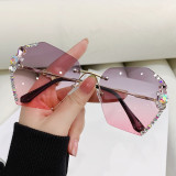 Cross border sunglasses for women, new fashionable UV resistant rhinestones, large face slimming sunglasses, internet trendy glasses Instagram