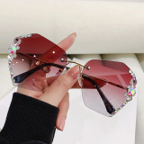 Cross border sunglasses for women, new fashionable UV resistant rhinestones, large face slimming sunglasses, internet trendy glasses Instagram