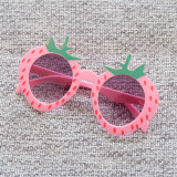 Children's Sunglasses New Baby Cartoon Strawberry Sunvisor Cute Boys and Girls Photography Sunglasses 3216