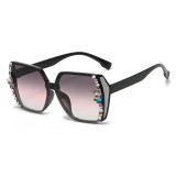 New fashionable rhinestone sunglasses for women's slimming effect, trendy sunglasses for sun protection and UV protection