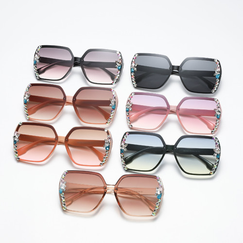 New fashionable rhinestone sunglasses for women's slimming effect, trendy sunglasses for sun protection and UV protection