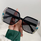New diamond studded sunglasses for women, fashionable and versatile in Europe and America, rhinestone sunglasses for trendy people, street photography glasses