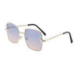 AliExpress cross-border new diamond inlaid sunglasses for women's street photo, trendy and cool, with a large face and small appearance. Sunglasses are UV resistant