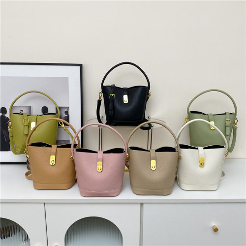 Simple Lychee Pattern Handheld Small Bag for Women in Korean Summer, Small and Popular Water Bucket Bag, Trendy One Shoulder Diagonal Straddle Bag