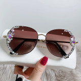 New diamond studded female sunglasses with trendy sun shading and polarized Instagram sunglasses, fashionable polygonal large frame glasses, eyewear enthusiasts