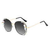 New diamond studded female sunglasses with trendy sun shading and polarized Instagram sunglasses, fashionable polygonal large frame glasses, eyewear enthusiasts