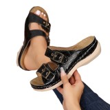 Foreign trade oversized slippers, women's new hollow metal buckle sloping heel, wearing European and American casual, wearing beach slippers