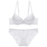 Manufacturer's direct sales of popular sexy lace lingerie from Europe and America, with thin top and thick bottom gathered bra and small chest gathered bra set