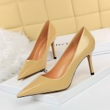 European and American minimalist high heels, glossy patent leather, shallow mouthed pointed toe, sexy and slimming professional OL high heels, women's singles shoes