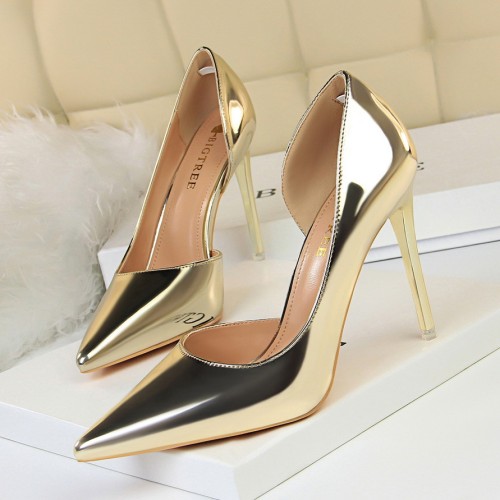European and American style high heels, minimalist slim heels, metal heels, high heels, shallow mouth, pointed side hollowed out sexy single shoes