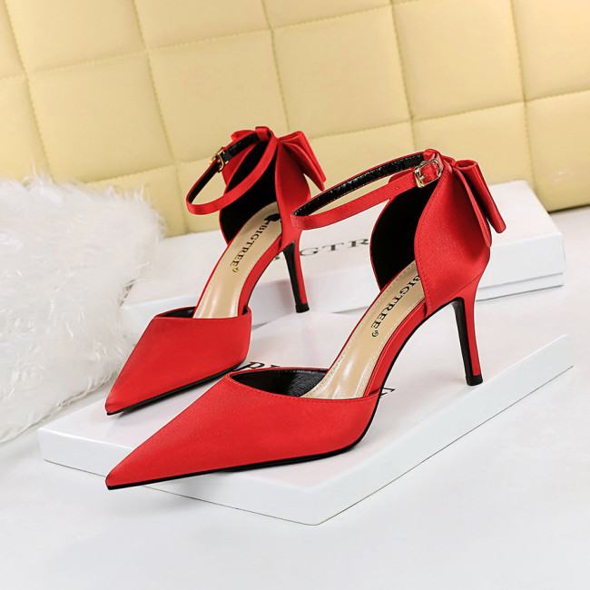 Korean version delicate high heels, satin hollow shallow mouthed pointed toe with hollowed out bow, women's sandals