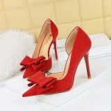 Korean version of fashionable and sweet high heels, slim heels, ultra-high heels, shallow mouth, pointed side hollow bow, single shoe for women
