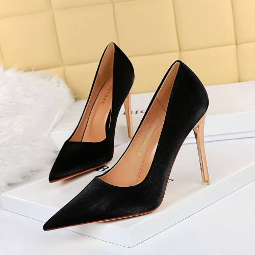 European and American style sexy slimming thin heels, ultra-high heels, satin high heels, shallow mouth pointed high heels, women's singles shoes