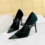 Banquet high heels, thin heels, shallow mouth, pointed Xishi velvet patchwork, pointed metal buckle, straight line strap, single shoe