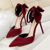 Korean version of sweet beauty shoes with thin heels, high heels, shallow mouth, pointed silk, hollow back bow, and sandals