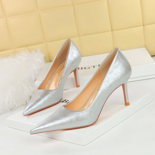 European and American style retro fashion women's shoes, banquet high heels, spring and autumn slim heels, high heels, shallow mouth pointed toe single shoes