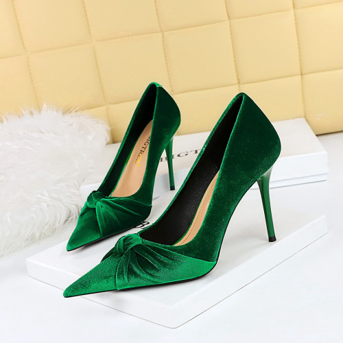 European and American fashion banquet high heels, slim heels, high heels, shallow mouthed pointed Xishi velvet bow single shoes