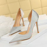 European and American fashion sexy banquet slim heels, ultra-high heels, shallow cut side hollowed out snake patterned silk single shoes, high heels