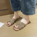 French retro flat bottom sandals for women's new outerwear H-shaped flip flops for summer beach slippers wholesale