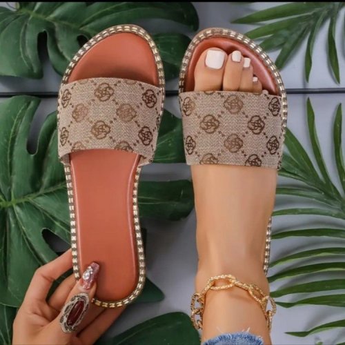 Amazon Cross border Sandals and Slippers Women's Summer New European and American Large Size 43 Flat Bottom One word Beach Sandals and Slippers