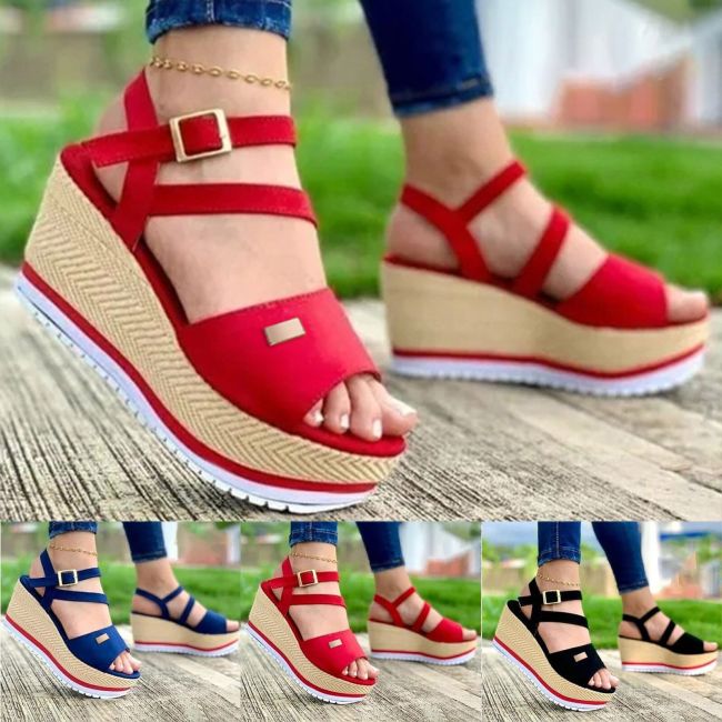Slope heel thick soled sandals for women's summer new style sponge cake Roman shoes for students in Europe and America, large size quick selling women's shoes