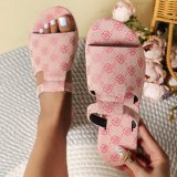 European and American foreign trade large-sized flat bottomed straight line embroidered slippers for women crossing overseas to wear lightweight beach sandals. Slippers