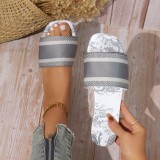 Flat bottom slippers for women, popular in summer, new fashion for outdoor wear, internet famous beach shoes, one word cool slippers for women wholesale