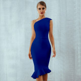 European and American women's elegant slanted shoulder fishtail dress with a sense of luxury, slim fit, off the shoulder and waist, unique design, and bandage skirt