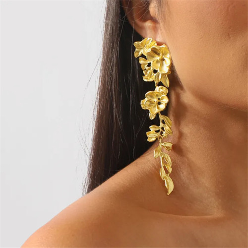 Exaggerated design multi-layer hollow-out fan-shaped earrings women's personalized long leaf flower tassel earrings