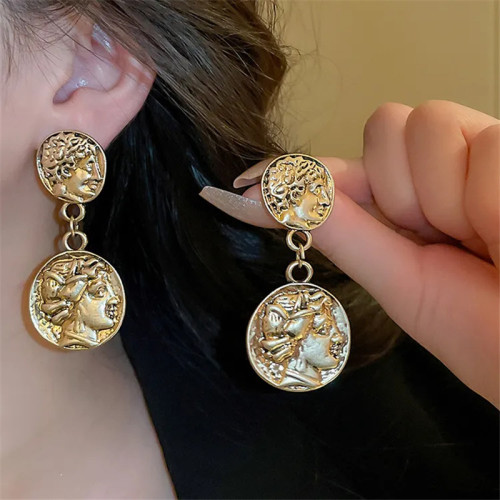 Exaggerated personality 925 silver needle earrings design double-layer round metal portrait earrings earrings for women
