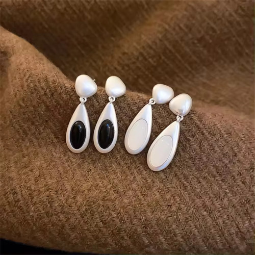 Korea fashion 925 silver needle earrings design women's resin pendant earrings wholesale