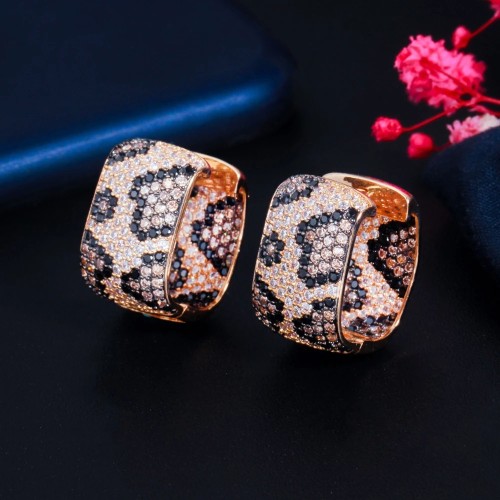 Cross border e-commerce fashion trend, multi-color leopard print earrings, brass gold-plated micro inlaid zircon snake shaped earrings, wholesale by manufacturers