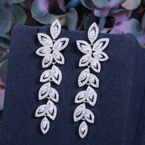 Instagram European and American fashion long leaf zircon tassel earrings S925 silver needle micro inlaid zircon temperament earrings wholesale