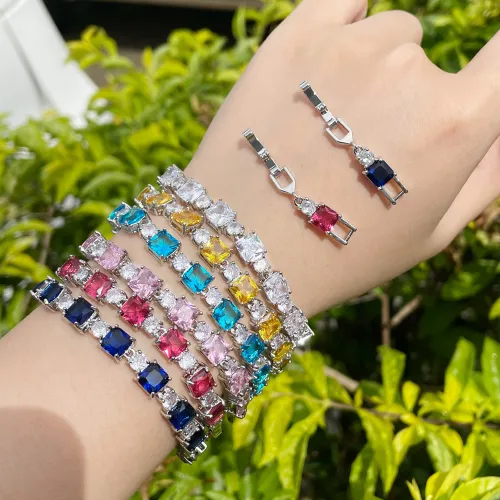 Cross border e-commerce supply simple and elegant, geometric square zircon bracelet, brass gold-plated bracelet manufacturer