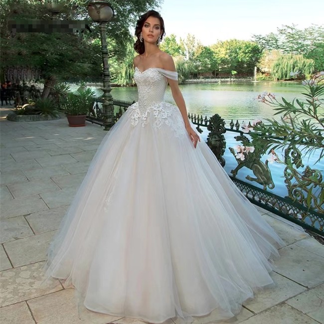 French Light Wedding Dress New Bride Wedding Simplicity Forest Style Super Immortal Dreamy Tail Spring/Summer
