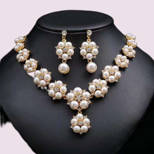 Retro style pearl Diamond inlay Flower Necklace Set New bride accessories two-piece set