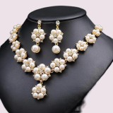 Retro style pearl Diamond inlay Flower Necklace Set New bride accessories two-piece set