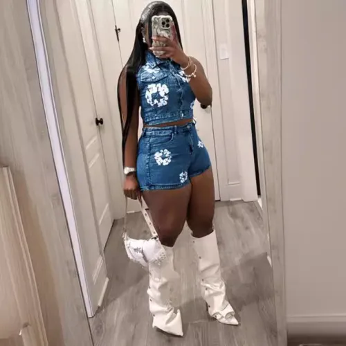 European and American women's trendy denim set, fashionable flower offset printed denim shorts 2-piece set