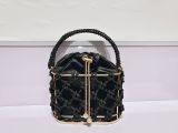 European and American retro metal basket chain water diamond woven vegetable basket inlaid with diamond bucket bag, hand-held crossbody women's bag