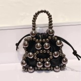 New product popular on the internet, fashionable and handmade beaded top grade beaded vegetable basket bag, handle bag, high-end feel