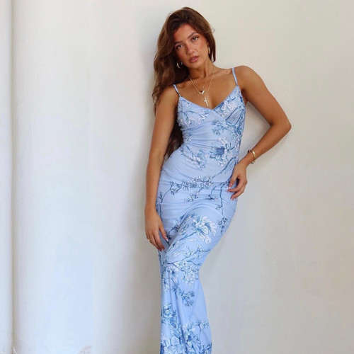 New women's long dress with vacation style, elegant and slim fitting print design, and a sense of camisole dress for women