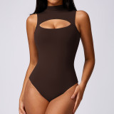 Shaping the body and wearing a jumpsuit for slimming and tight fitting yoga jumpsuit