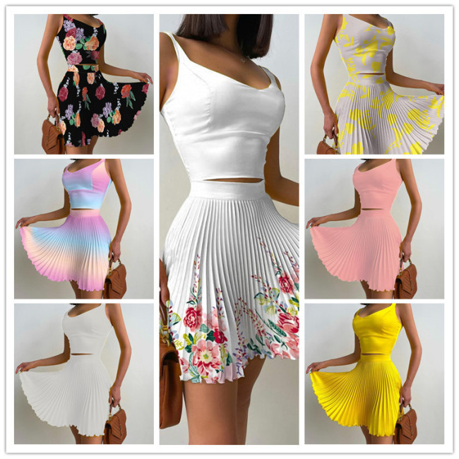 New floral print camisole and pleated skirt set