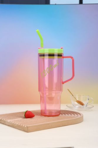 Internet celebrity giant ice cream cup, large capacity straw plastic cup, car handle, car cup, male and female student water cup