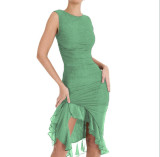 Round necked sleeveless dress, fashionable, sexy, tight fitting, backless pleats