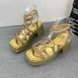 Large size increased thick sole sandals with a stylish rhinestone strap casual women's Roman sandals