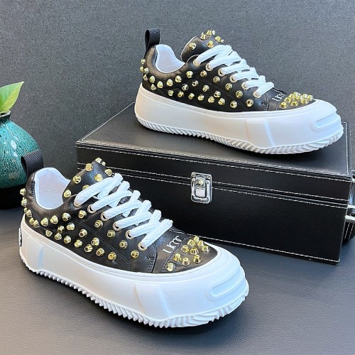 Trendy men's shoes, fashionable rivet board shoes, personalized trend casual shoes, small white shoes, men's height increase
