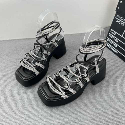 Large size increased thick sole sandals with a stylish rhinestone strap casual women's Roman sandals