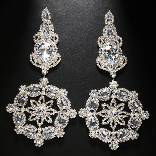 Spicy girl retro style exaggerated earrings for women's geometric flower shaped earrings, high-end accessories for evening parties